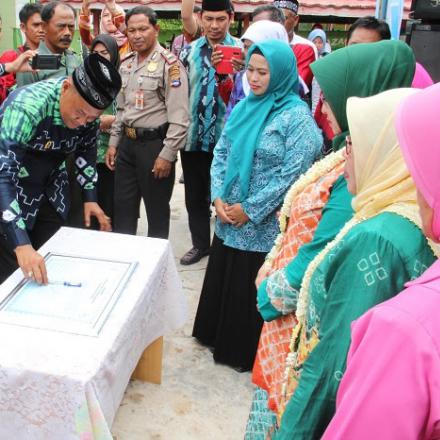  Peresmian Kampung KB di Desa Salat Makmur Kecamatan Beruntung Baru 